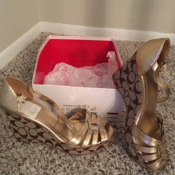 gloriascloset84